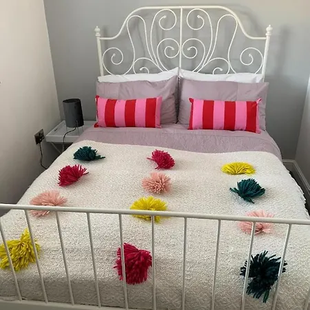 My Perfect Place Rooms & Apartments -Some Rooms With Hot Tub- Free Parking Blackpool Exterior photo