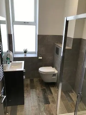 My Perfect Place Rooms & Apartments -Some Rooms With Hot Tub- Free Parking Blackpool Exterior photo