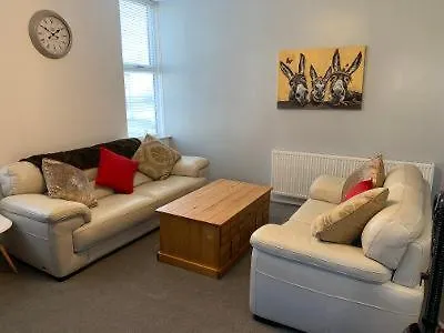 My Perfect Place Rooms & Apartments -Some Rooms With Hot Tub- Free Parking Blackpool Exterior photo